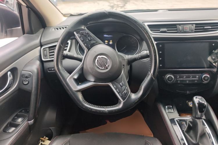 Used Nissan Qashqai 2019 2.0L CVT Luxury Edition Steering Wheel