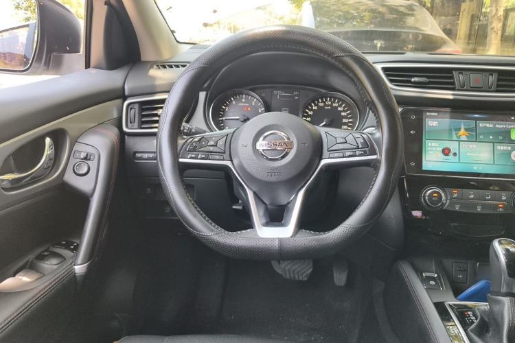 Used Nissan Qashqai 2019 2.0L CVT Luxury Edition Steering Wheel