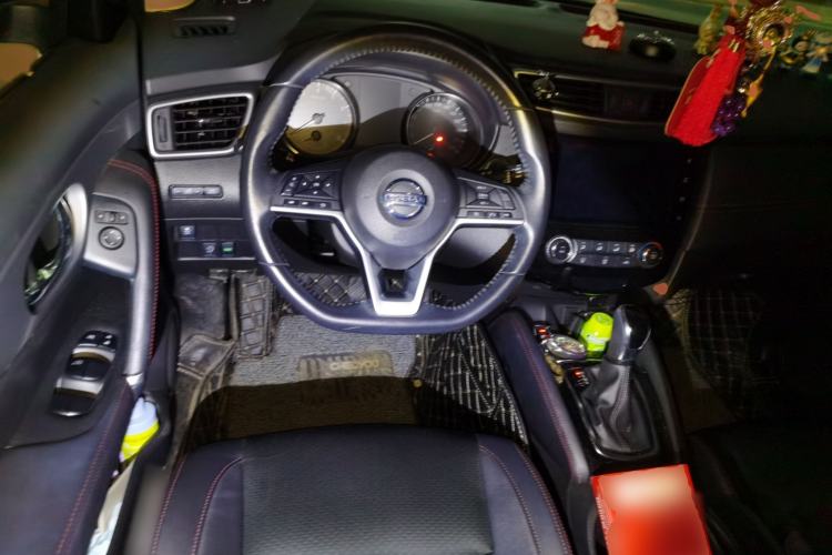 Used Nissan Qashqai 2019 2.0L CVT Luxury Edition Steering Wheel