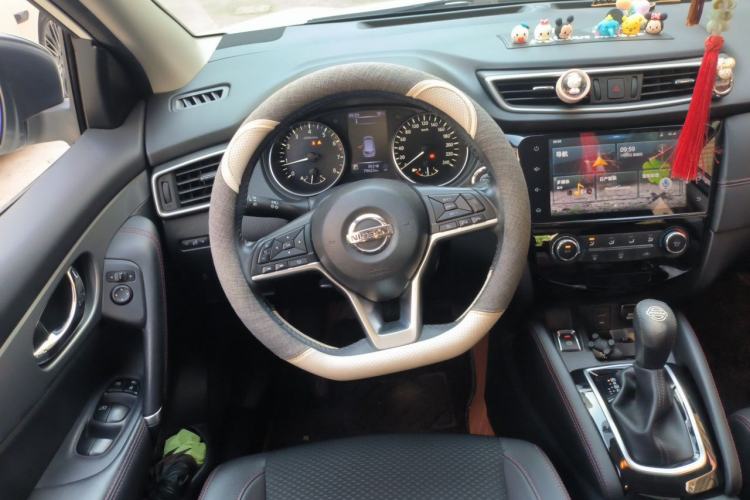 Used Nissan Qashqai 2019 2.0L CVT Luxury Edition Steering Wheel