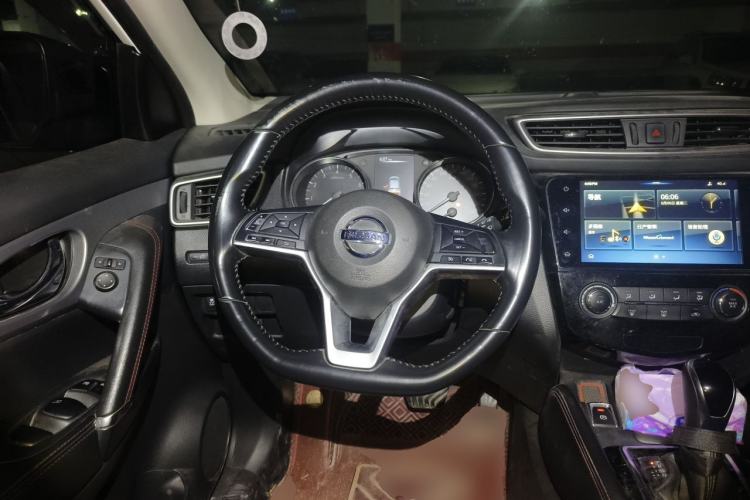 Used Nissan Qashqai 2019 2.0L CVT Luxury Edition Steering Wheel