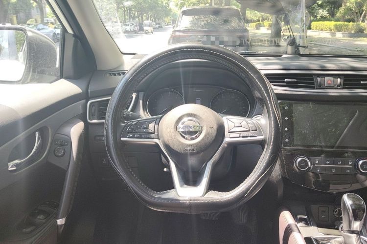 Used Nissan Qashqai 2019 2.0L CVT Luxury Edition Steering Wheel