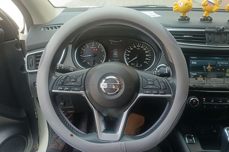 Used Nissan Qashqai 2019 2.0L CVT Luxury Edition Steering Wheel