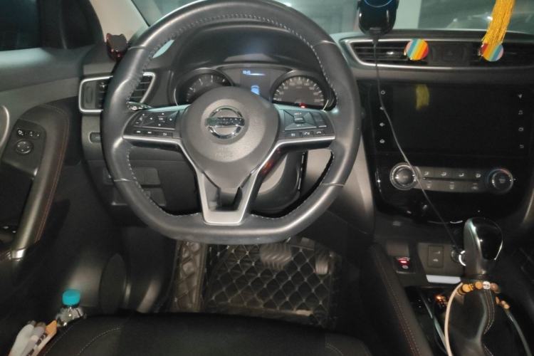 Used Nissan Qashqai 2019 2.0L CVT Luxury Edition Steering Wheel