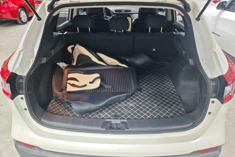 Used Nissan Qashqai 2019 2.0L CVT Smart Enjoyment Version Trunk