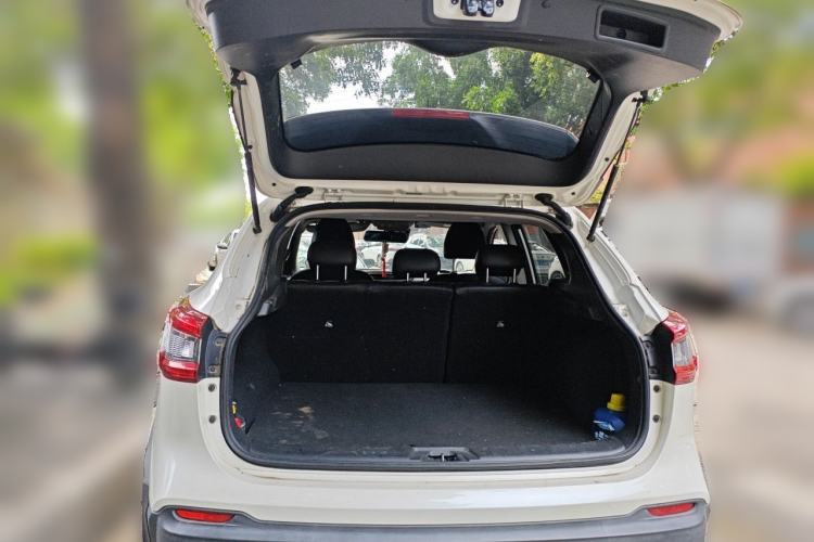 Used Nissan Qashqai 2019 2.0L CVT Luxury Edition Trunk