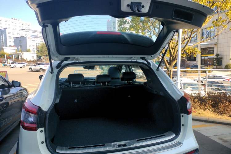 Used Nissan Qashqai 2019 2.0L CVT Luxury Edition Trunk