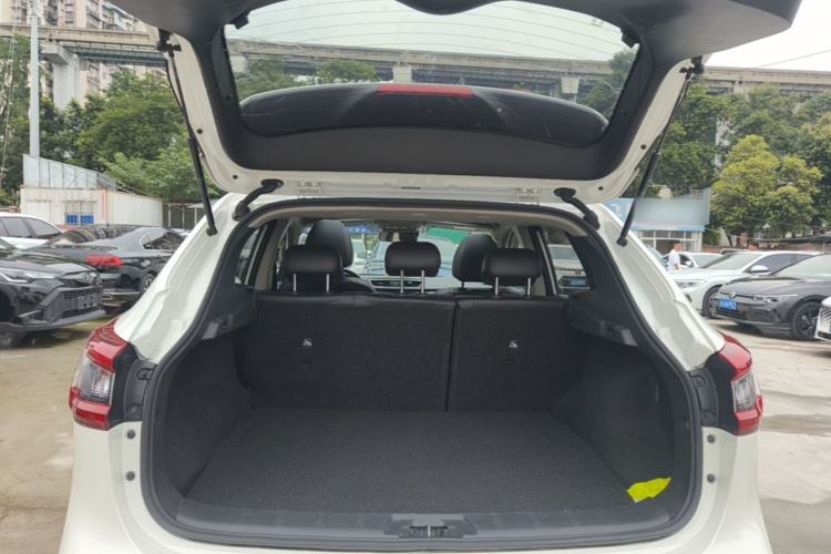 Used Nissan Qashqai 2019 2.0L CVT Luxury Edition Trunk