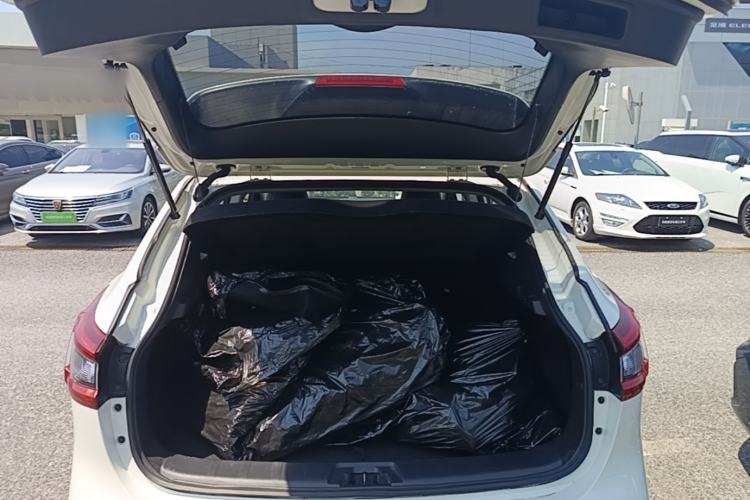Used Nissan Qashqai 2019 2.0L CVT Luxury Edition Trunk