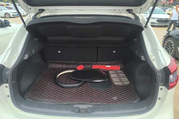 Used Nissan Qashqai 2019 2.0L CVT Smart Enjoyment Version Trunk
