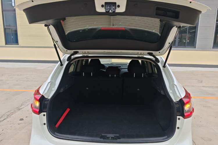 Used Nissan Qashqai 2019 2.0L CVT Smart Enjoyment Version Trunk