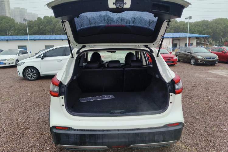 Used Nissan Qashqai 2019 2.0L CVT Smart Enjoyment Version Trunk