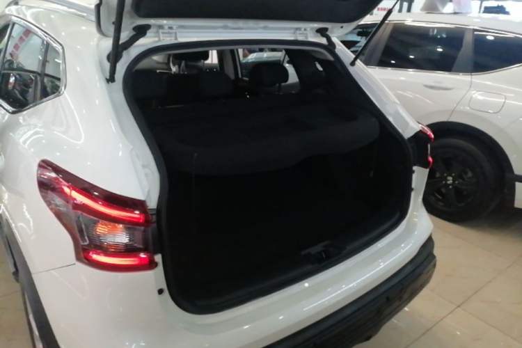 Used Nissan Qashqai 2019 2.0L CVT Smart Enjoyment Version Trunk