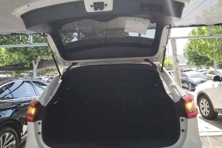 Used Nissan Qashqai 2019 2.0L CVT Luxury Edition Trunk