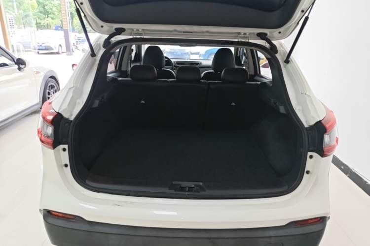 Used Nissan Qashqai 2019 2.0L CVT Luxury Edition Trunk