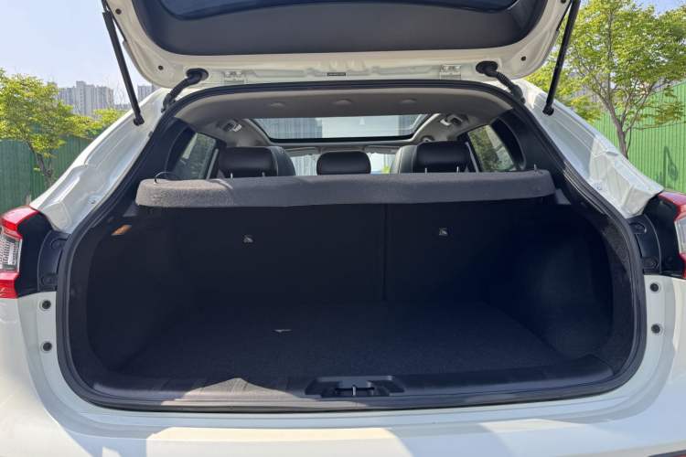 Used Nissan Qashqai 2019 2.0L CVT Luxury Edition Trunk