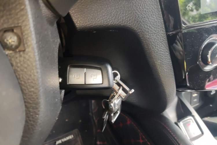 Used Nissan Qashqai 2019 2.0L CVT Smart Enjoyment Version Vehicle Key