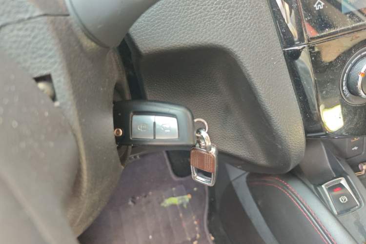 Used Nissan Qashqai 2019 2.0L CVT Smart Enjoyment Version Vehicle Key