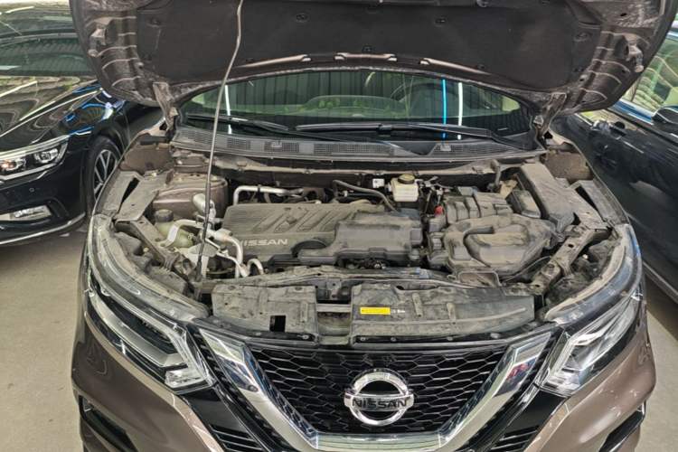 Used Nissan Qashqai 2019 2.0L CVT Luxury Edition Engine Bay