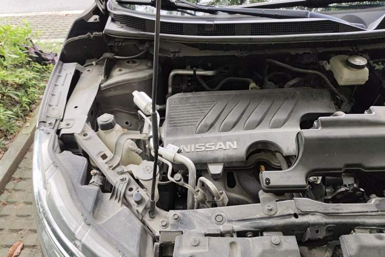 Used Nissan Qashqai 2019 2.0L CVT Luxury Edition Engine Bay Right