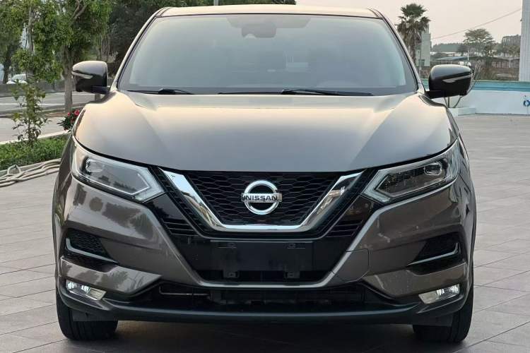 Used Nissan Qashqai 2019 2.0L CVT Luxury Edition Exterior 2