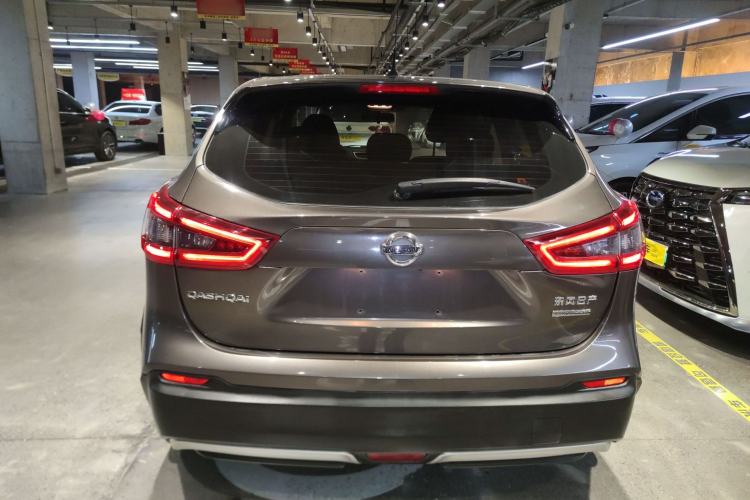 Used Nissan Qashqai 2019 2.0L CVT Smart Enjoyment Version Exterior 4