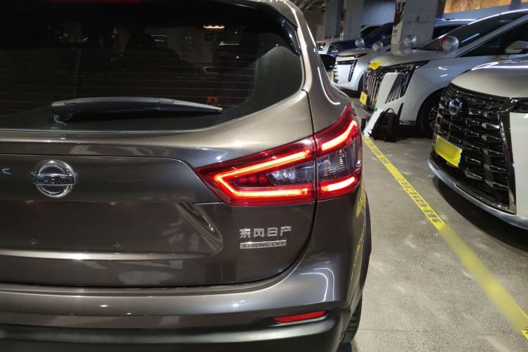 Used Nissan Qashqai 2019 2.0L CVT Smart Enjoyment Version Exterior 6