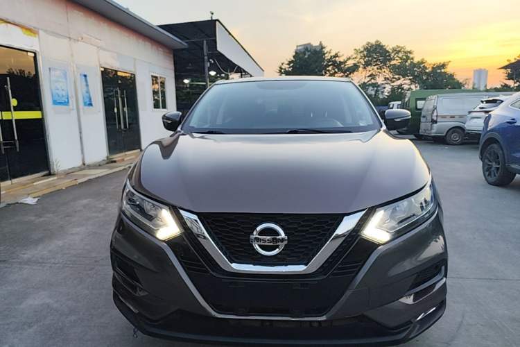 Used Nissan Qashqai 2019 2.0L CVT Smart Enjoyment Version Front
