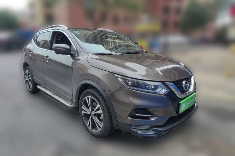 Used Nissan Qashqai 2019 2.0L CVT Luxury Edition Front Right 45 Deg