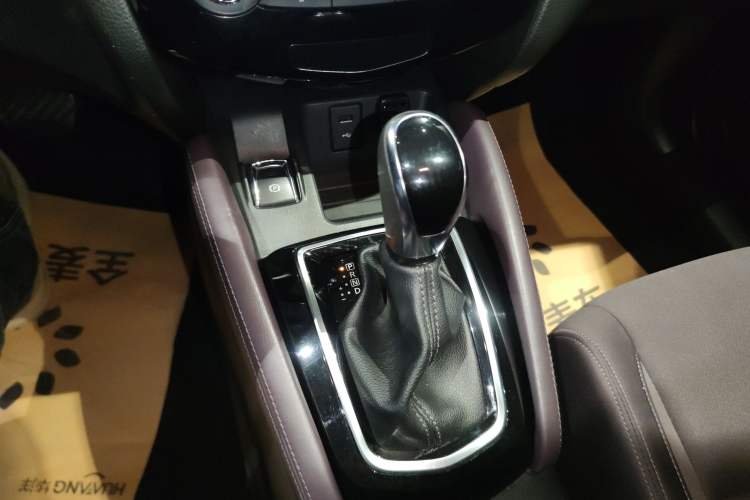 Used Nissan Qashqai 2019 2.0L CVT Smart Enjoyment Version Gear Lever
