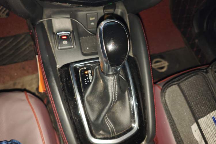 Used Nissan Qashqai 2019 2.0L CVT Smart Enjoyment Version Gear Lever