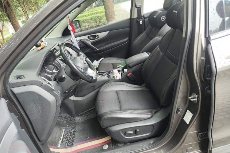 Used Nissan Qashqai 2019 2.0L CVT Luxury Edition Left Front Seat