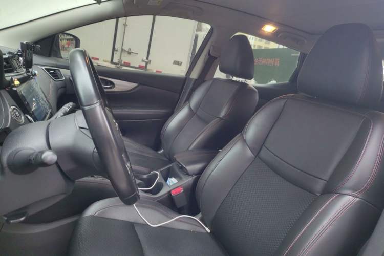 Used Nissan Qashqai 2019 2.0L CVT Luxury Edition Left Front Seat