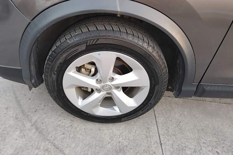 Used Nissan Qashqai 2019 2.0L CVT Smart Enjoyment Version Left Front Wheel Hub