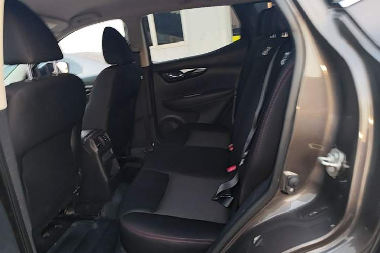 Used Nissan Qashqai 2019 2.0L CVT Smart Enjoyment Version Left Rear Seat