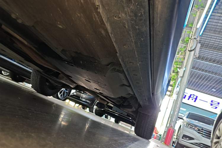 Used Nissan Qashqai 2019 2.0L CVT Luxury Edition Left Side Sill