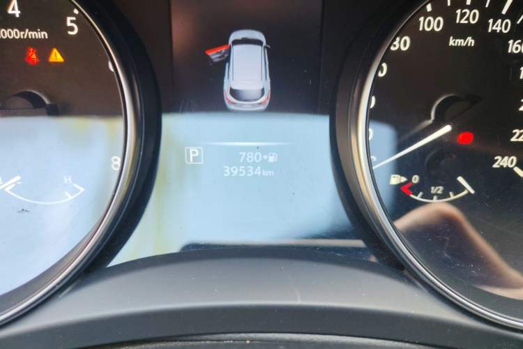 Used Nissan Qashqai 2019 2.0L CVT Smart Enjoyment Version Odometer Close Up