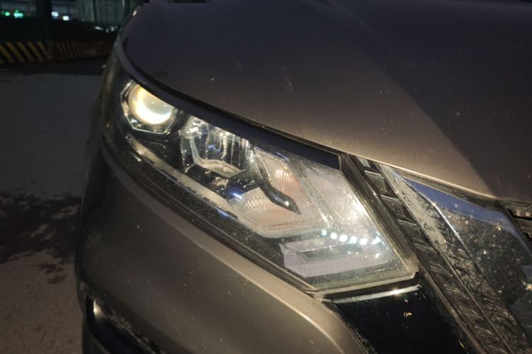 Used Nissan Qashqai 2019 2.0L CVT Smart Enjoyment Version Right Front Headlight