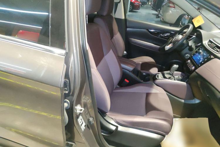 Used Nissan Qashqai 2019 2.0L CVT Smart Enjoyment Version Right Front Seat