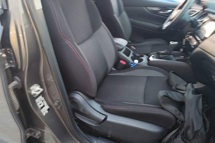 Used Nissan Qashqai 2019 2.0L CVT Smart Enjoyment Version Right Front Seat
