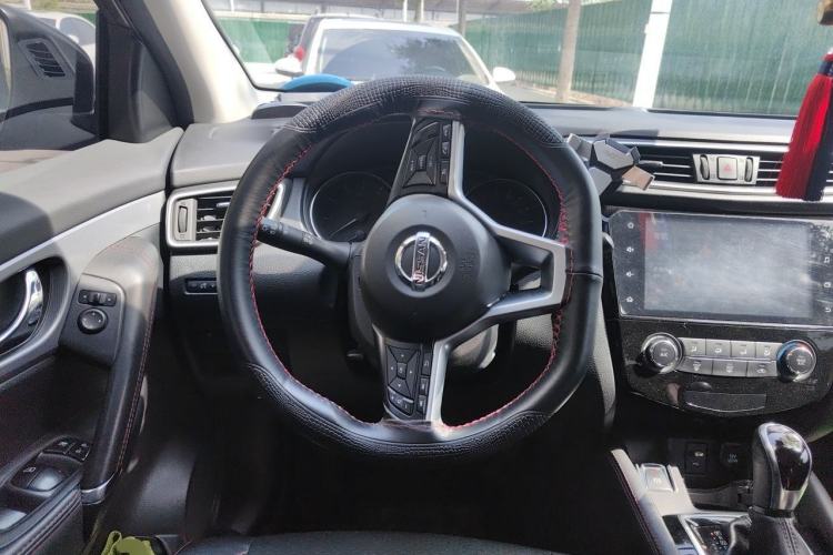 Used Nissan Qashqai 2019 2.0L CVT Luxury Edition Steering Wheel