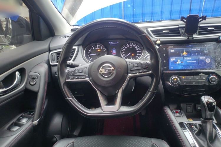 Used Nissan Qashqai 2019 2.0L CVT Luxury Edition Steering Wheel