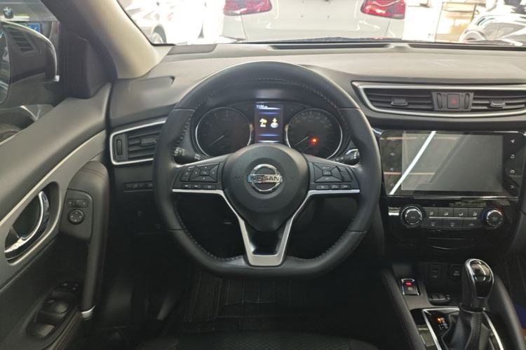 Used Nissan Qashqai 2019 2.0L CVT Luxury Edition Steering Wheel