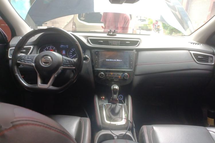 Used Nissan Qashqai 2021 2.0L CVT Luxury Edition Center Console