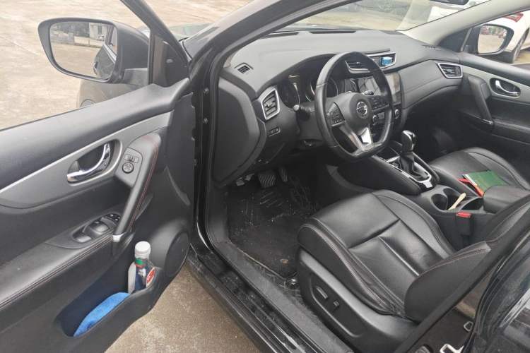Used Nissan Qashqai 2021 2.0L CVT Luxury Edition Driver Seat