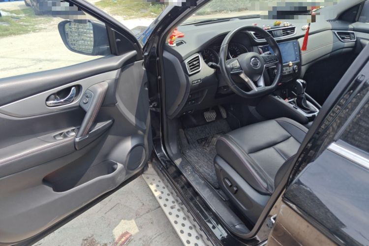 Used Nissan Qashqai 2021 2.0L CVT Luxury Edition Driver Seat