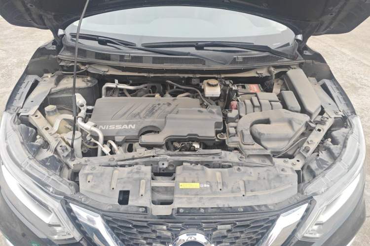 Used Nissan Qashqai 2021 2.0L CVT Luxury Edition Engine Bay