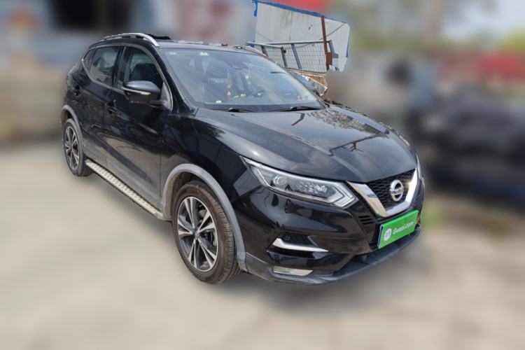 Used Nissan Qashqai 2021 2.0L CVT Luxury Edition Front Right 45 Deg