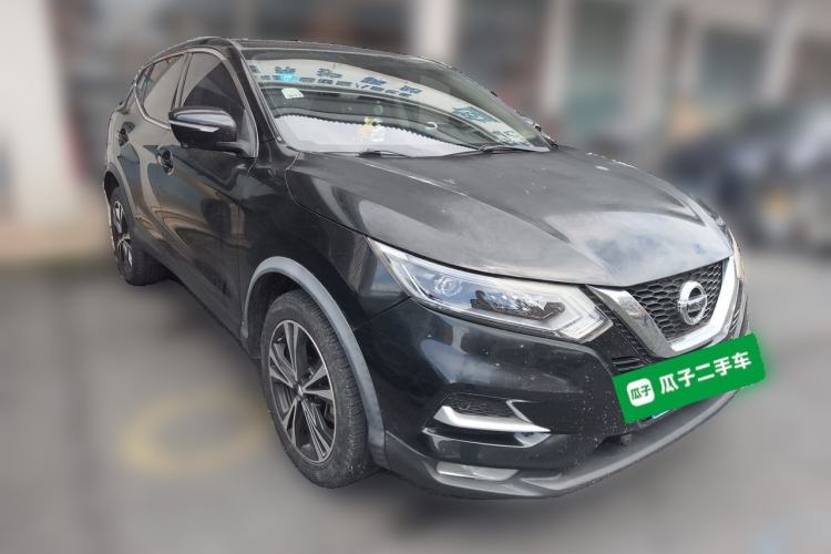 Used Nissan Qashqai 2021 2.0L CVT Luxury Edition Front Right 45 Deg