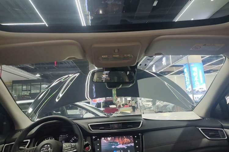 Used Nissan Qashqai 2021 2.0L CVT Luxury Edition Headliner